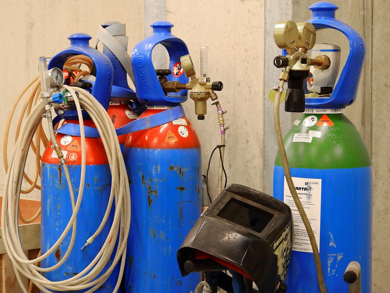 gas 2147489 1280